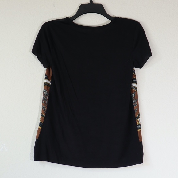 Short sleeve top w/silk front & black tee back - Picture 8 of 11